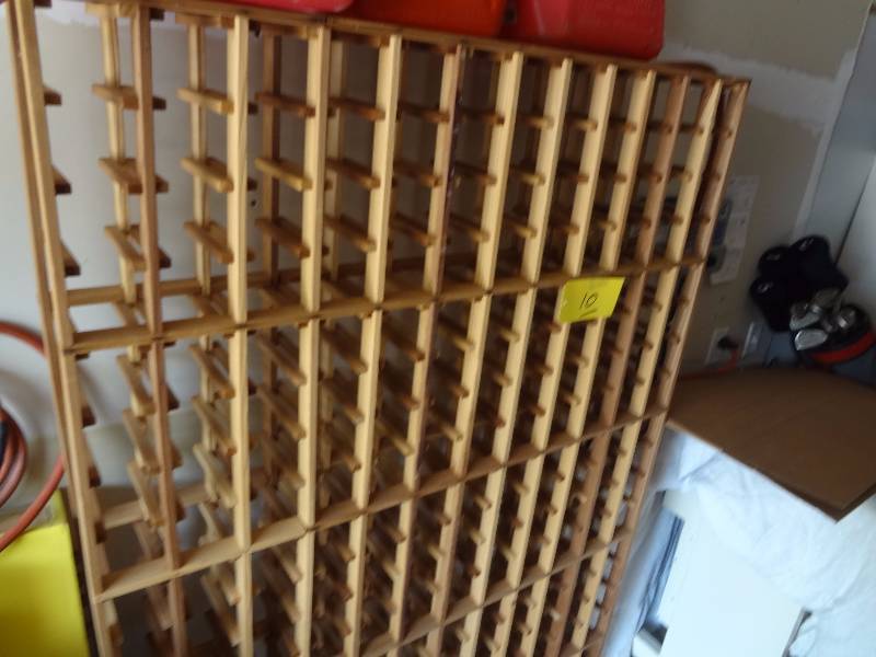 lot 10 image: Wine Rack