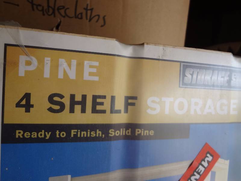lot 22 image: Pine Rack