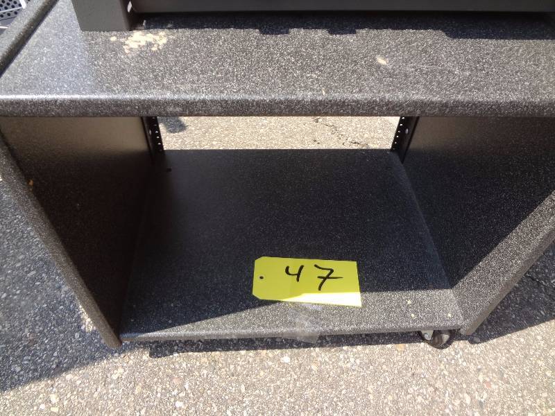 lot 47 image: Wheeled RackStand