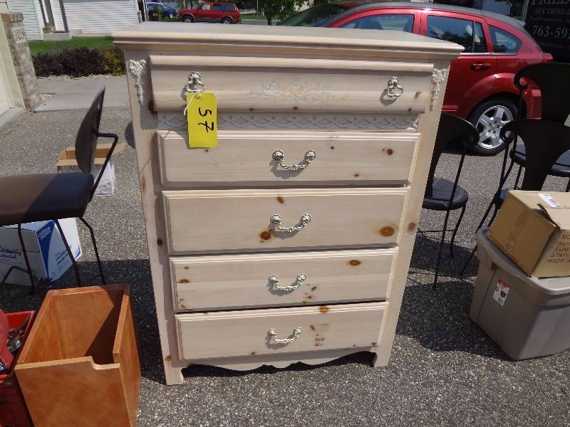 lot 57 image: Dresser
