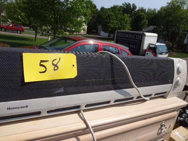 lot 58 image: Base Board Heater