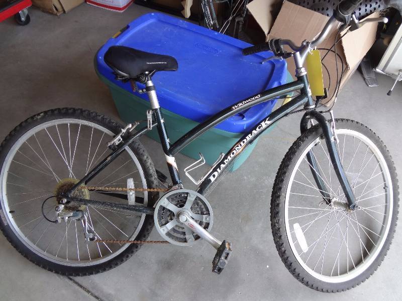 lot 65 image: Diamondback Bike
