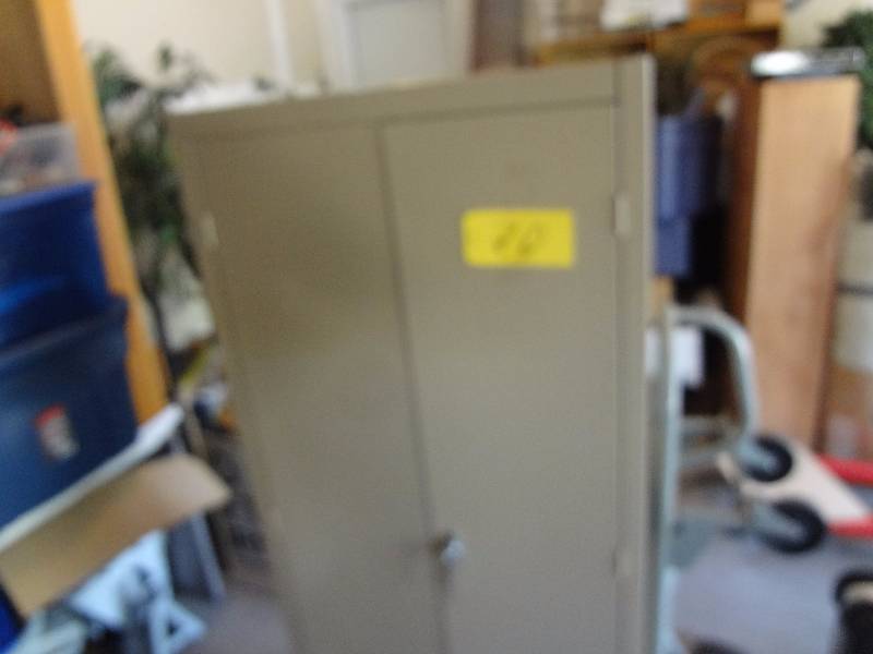 lot 70 image: Metal File