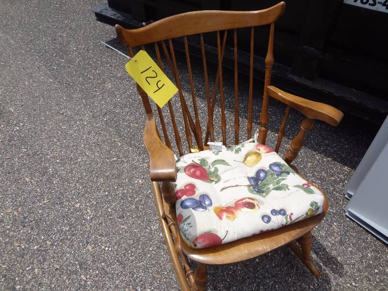 lot 124 image: Rocking Chair