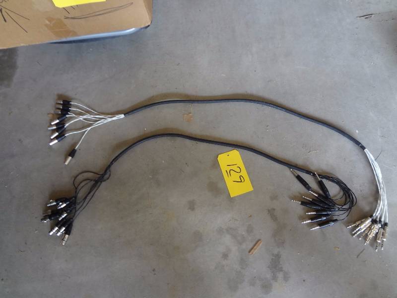lot 129 image: 2 Short Cables