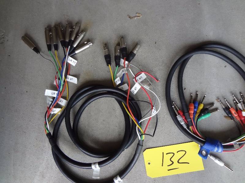 lot 132 image: 2 Short 8 Channel Cables