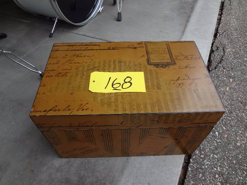 lot 168 image: Wood Box, Musical Theme