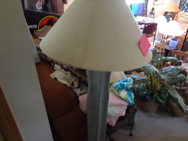 lot 201 image: Cactus Lamp