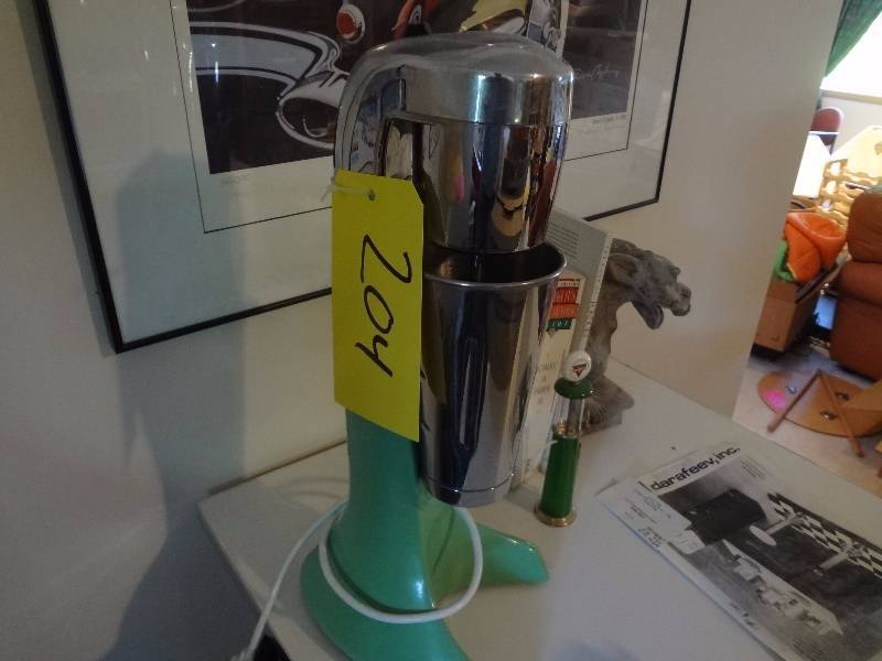 lot 204 image: Malt Machine