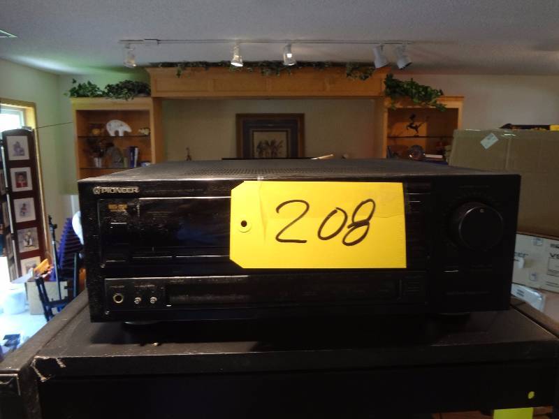 lot 208 image: Pioneer VSX-5125