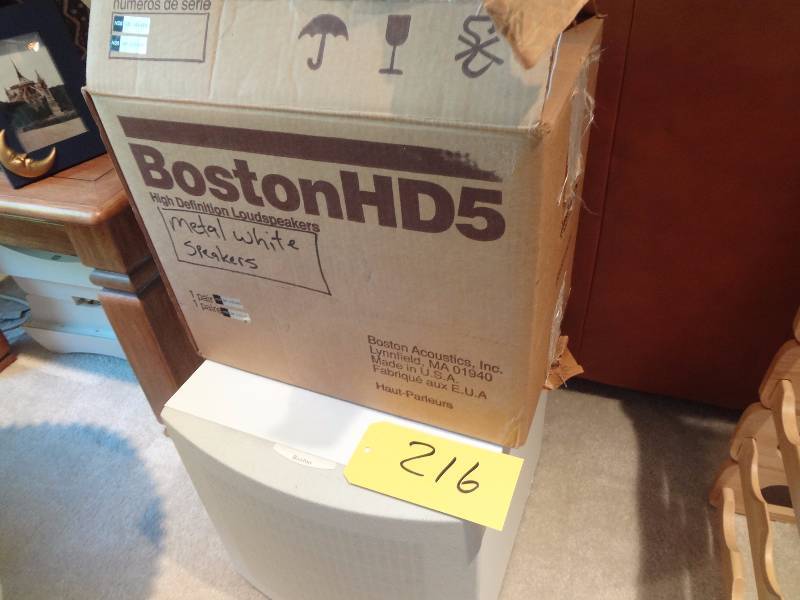 lot 216 image: Boston Speaker System