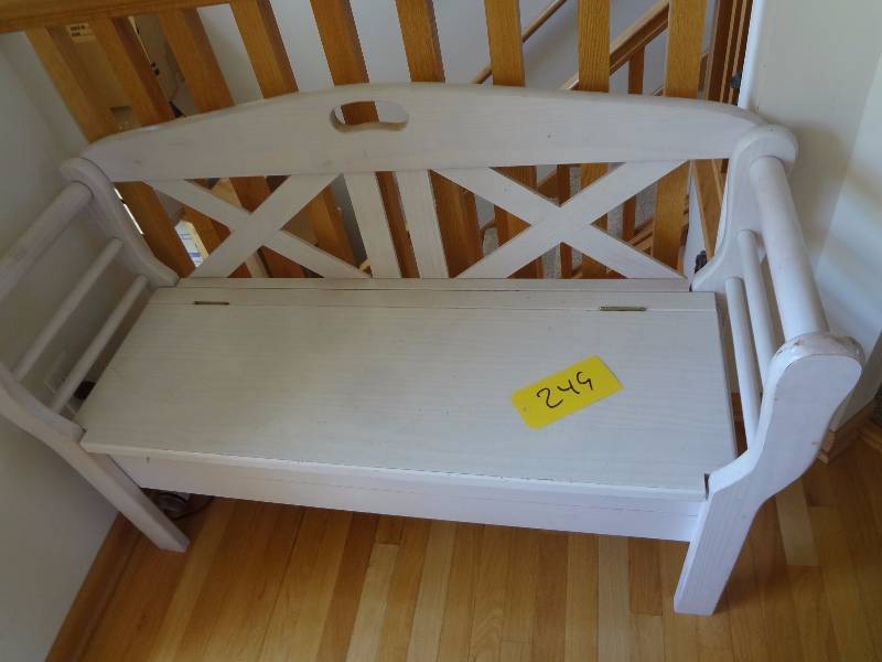 lot 249 image: Wooden Bench