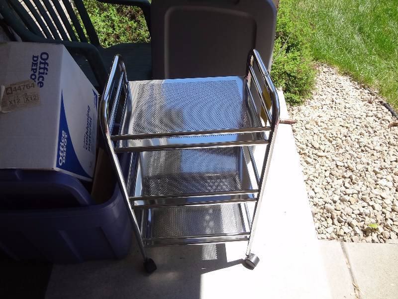 lot 272 image: Chrome Wheeled Rack