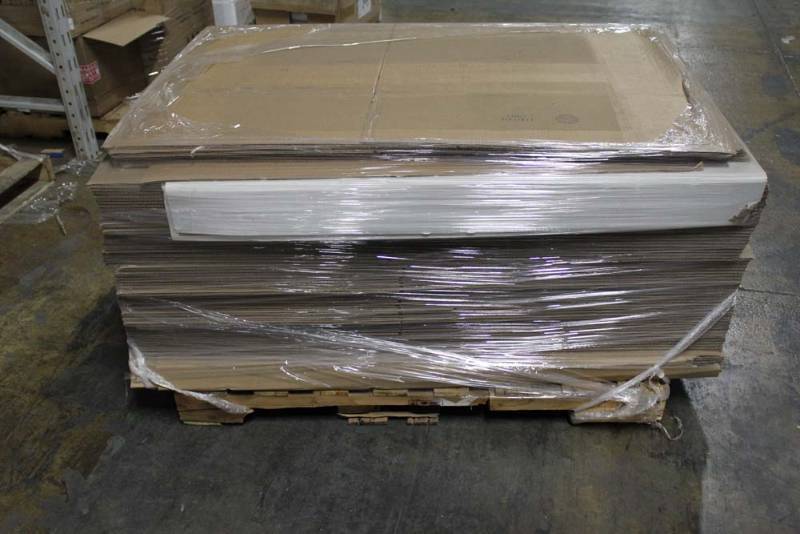 lot 98 image: Pallet of New Boxes 31 x 26 x 11