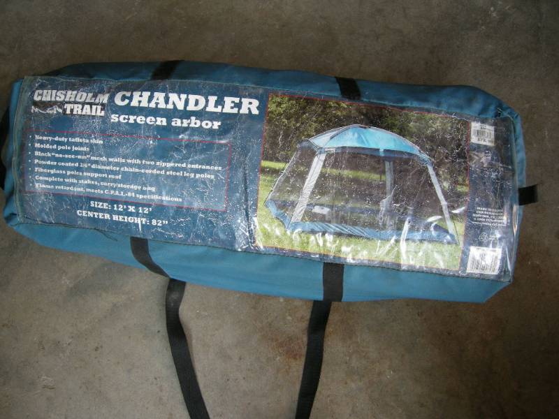 lot 9 image: 12 x 12 screen tent