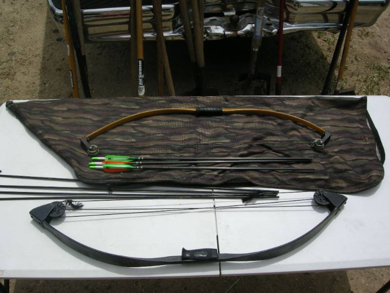 lot 45 image: Youth bows and arrows