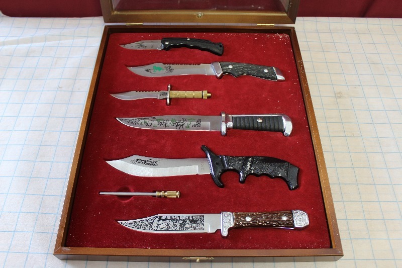 Set of Decorative Knives