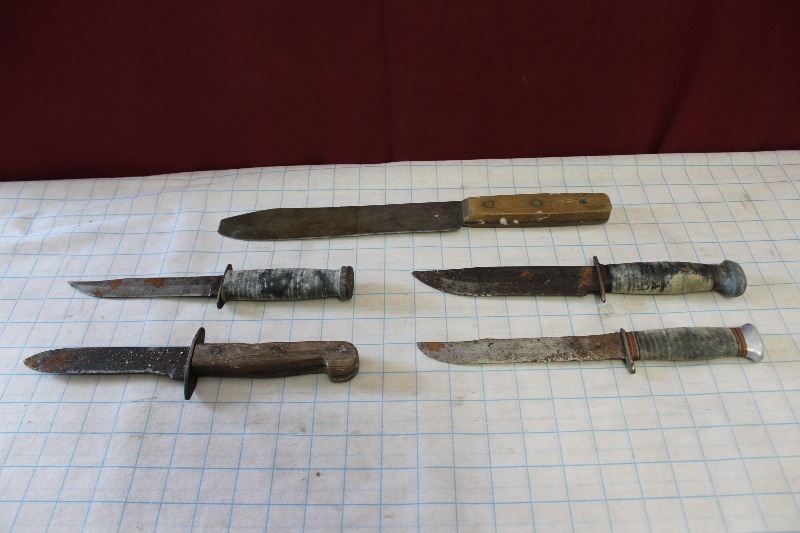 Lot of Vintage Knives