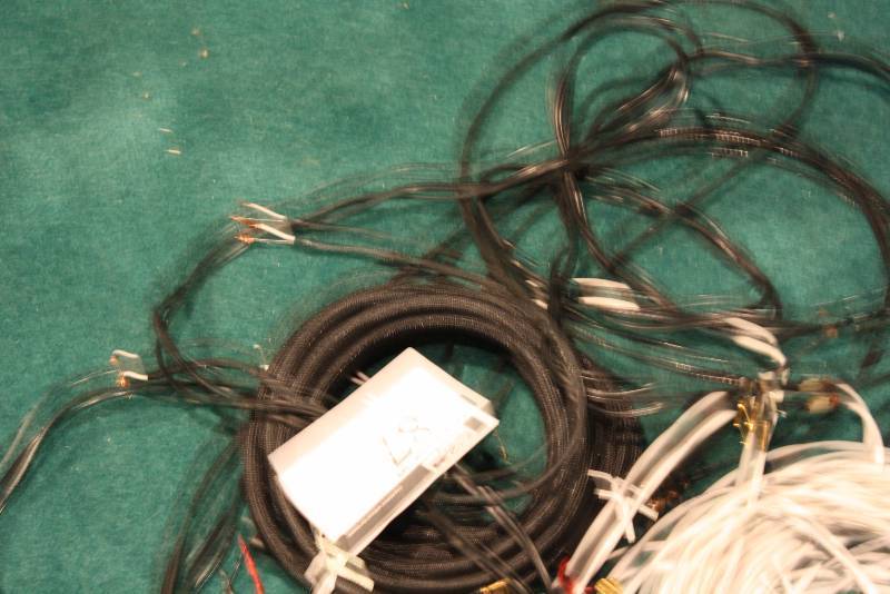 lot 85 image: Bundle Of (3) Speaker Cords.