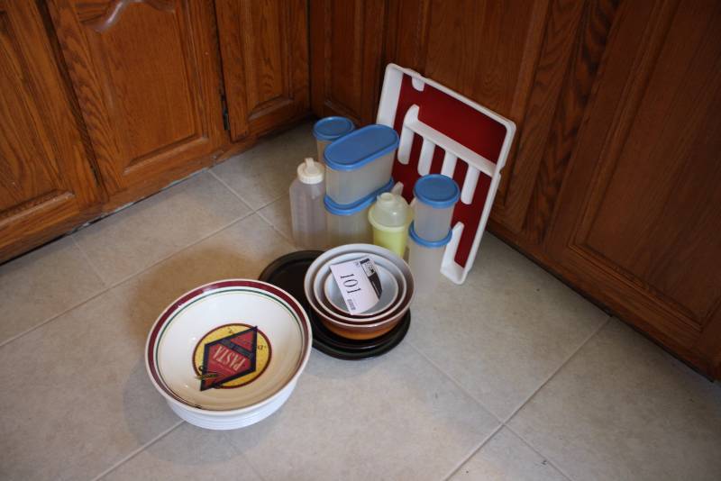 lot 101 image: Lot of (18) Including Miscellaneous Tupperware Contianers Bowls Plates And More.