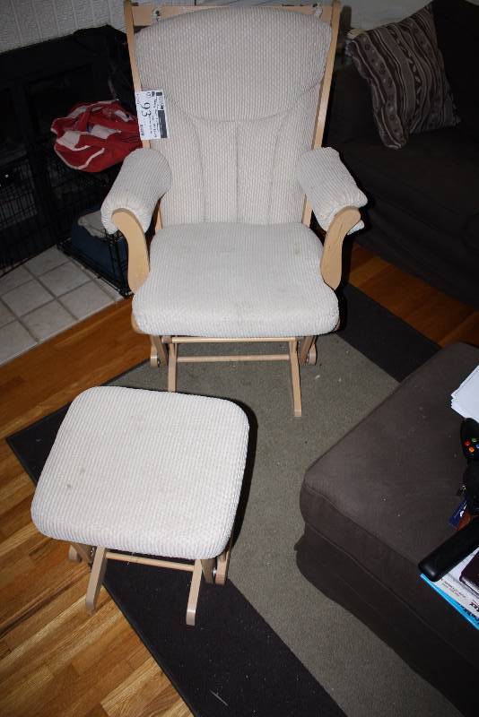 lot 93 image: Lot of (3) Including Wooden Gliding Chair, 27 x 25 x 37 Wooden Ottoman, 16 x 17 x 14 Wooden Crib, Dismantled.