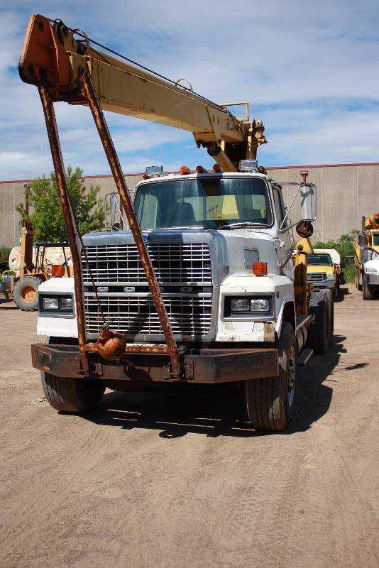 1984 Ford Boom Truck, Operational, No Reserve.