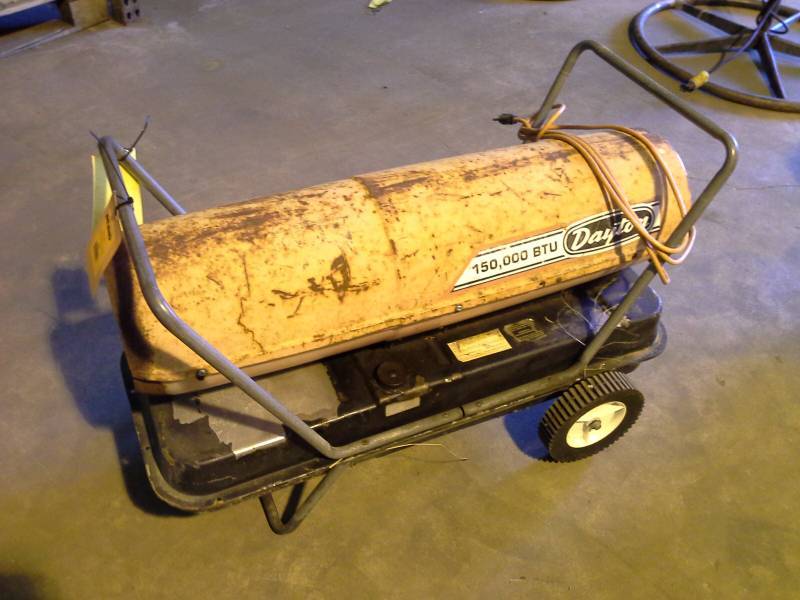 lot 16 image: Dayton 150,000 BTU Heater