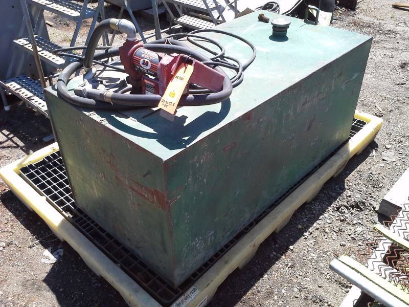 lot 29 image: Portable Tank