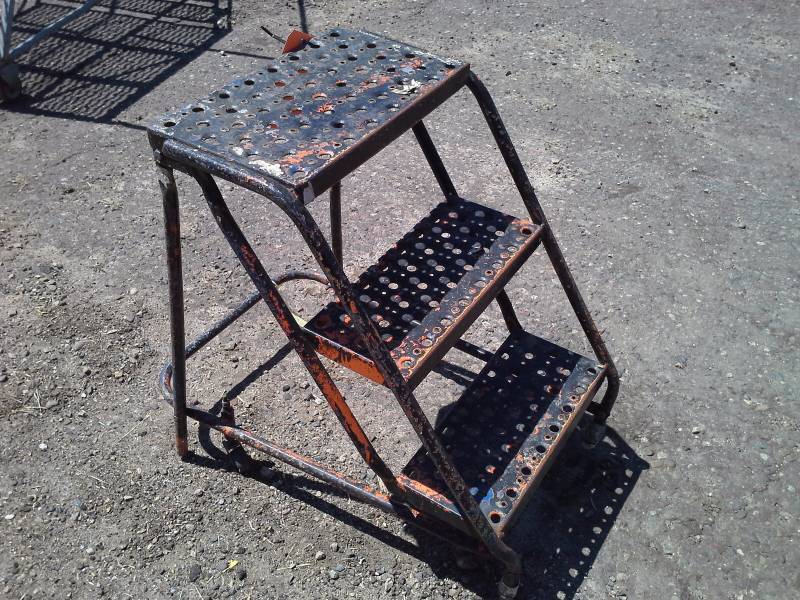 lot 31 image: Rolling Steps
