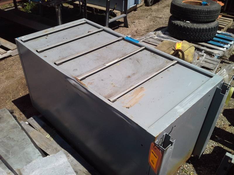 lot 46 image: Storage Locker