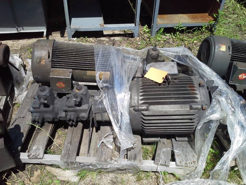 lot 52 image: Motors (2)