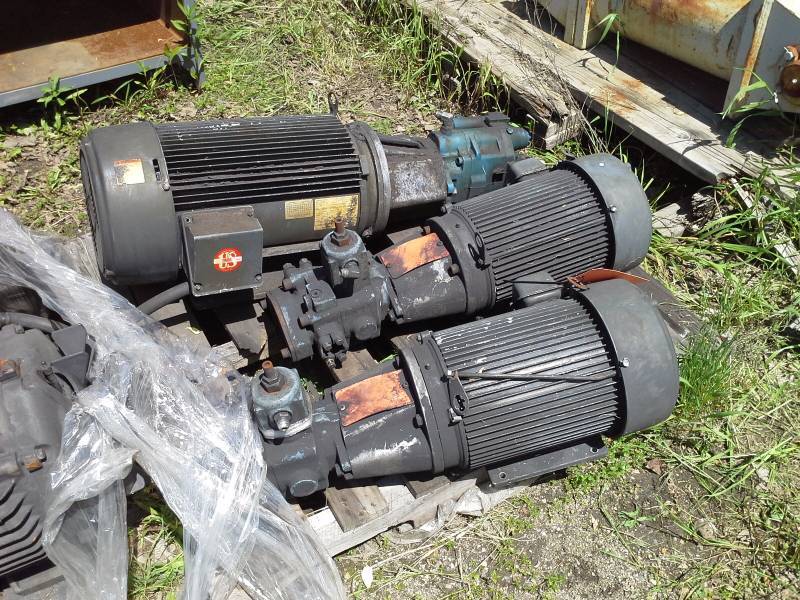 lot 53 image: Motors (3)