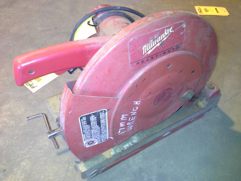lot 107 image: Milwaukee 14 Chop Saw