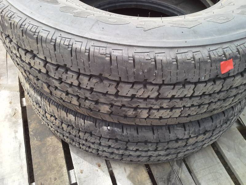 lot 86 image: Tires (2)