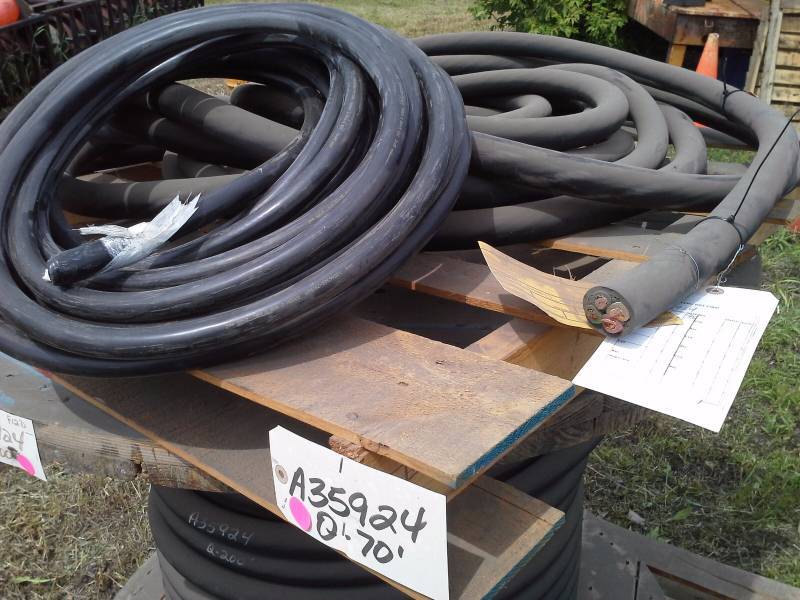 lot 76 image: Super Lot of LARGE Wire