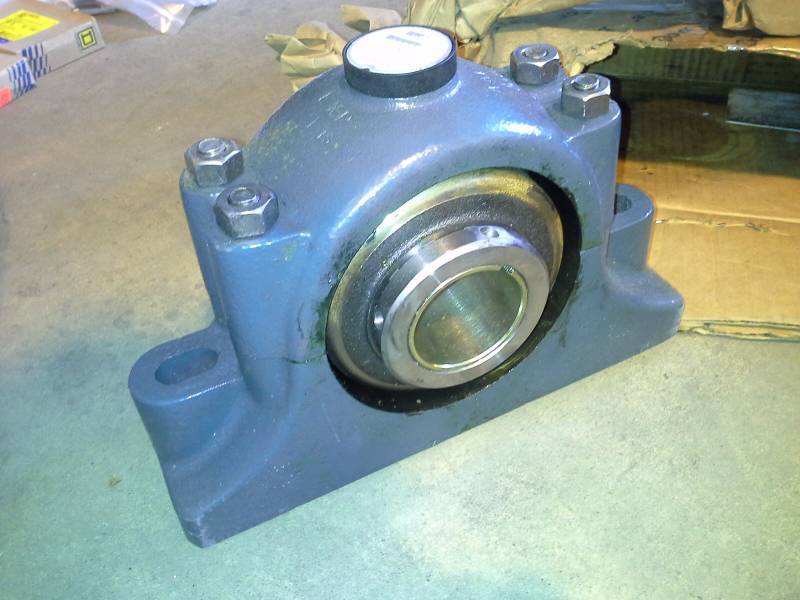 lot 118 image: Dodge Special Duty Bearings (3)