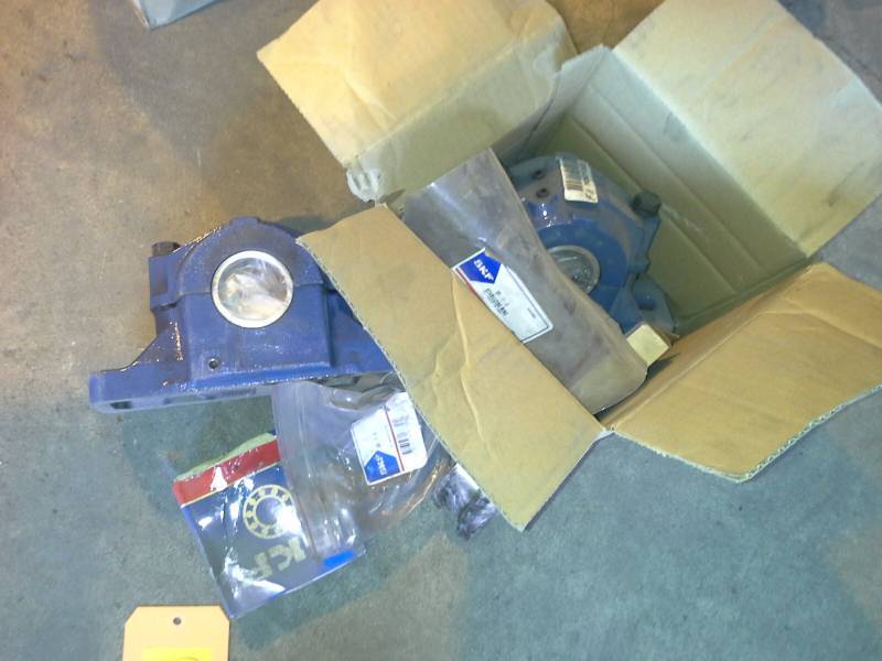 lot 140 image: Bearings (2)