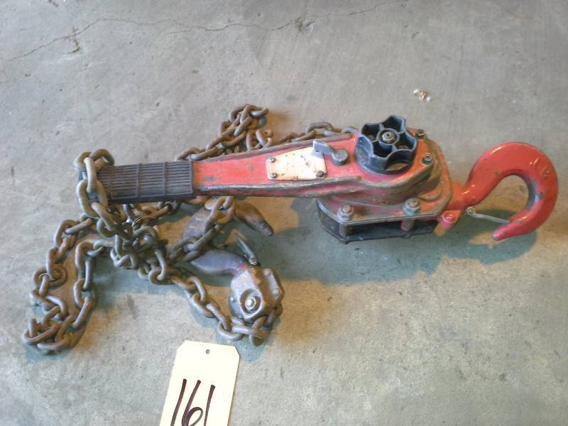 lot 161 image: Chain Hoist