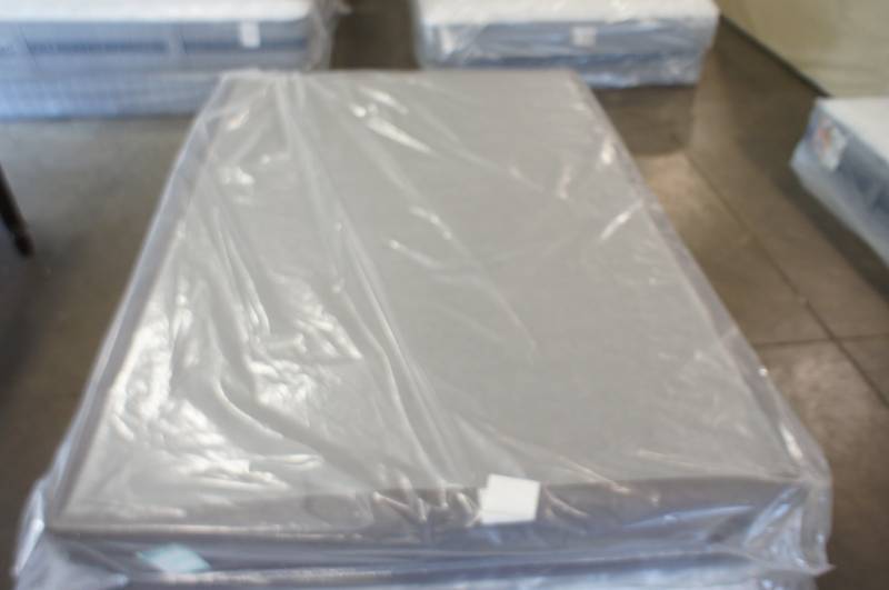 New Simmons Full Box Spring