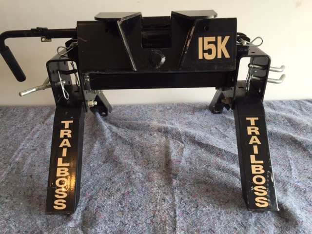 FIFTH WHEEL CAMPER HITCH