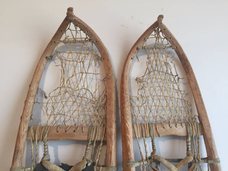 SNOW SHOES