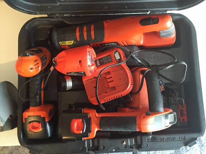CORDLESS TOOL SET