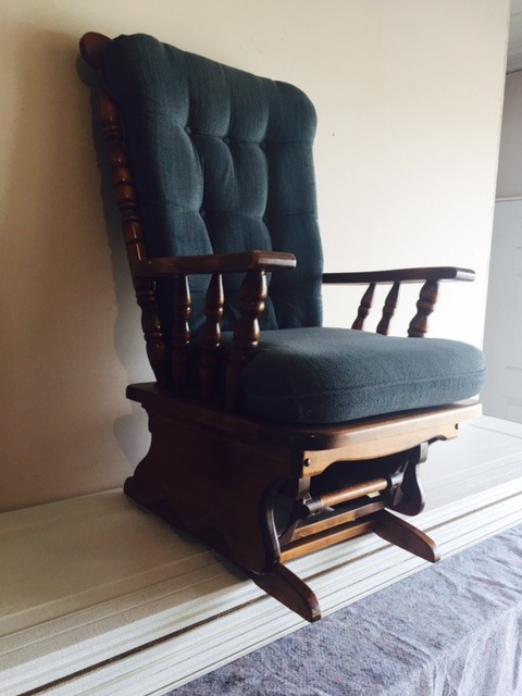 ROCKING CHAIR