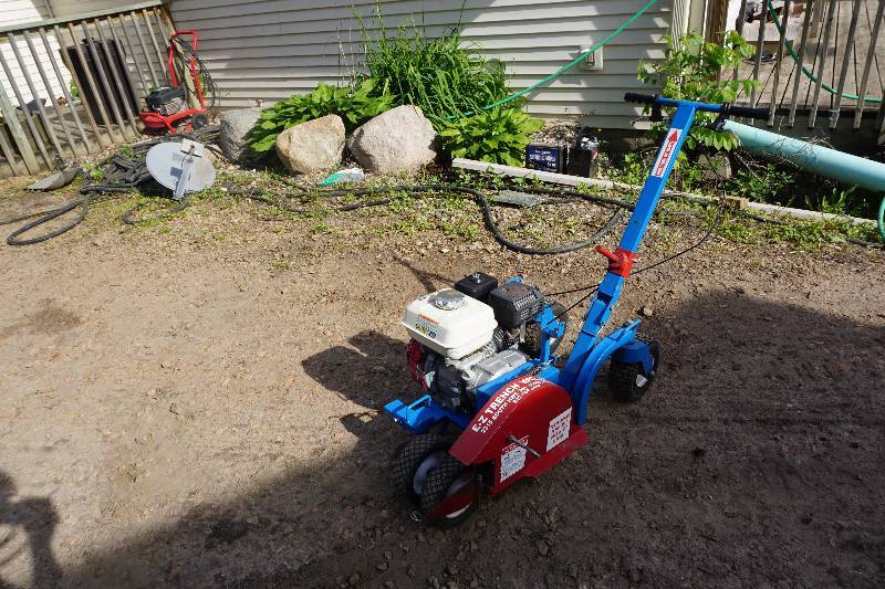 lot 35 image: EZ Trencher Model TP310 Power Cable Installer Trencher