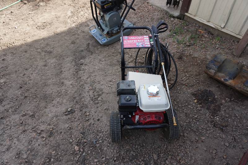 lot 33 image: Honda 2700 PSI Gas Powered Pressure Washer