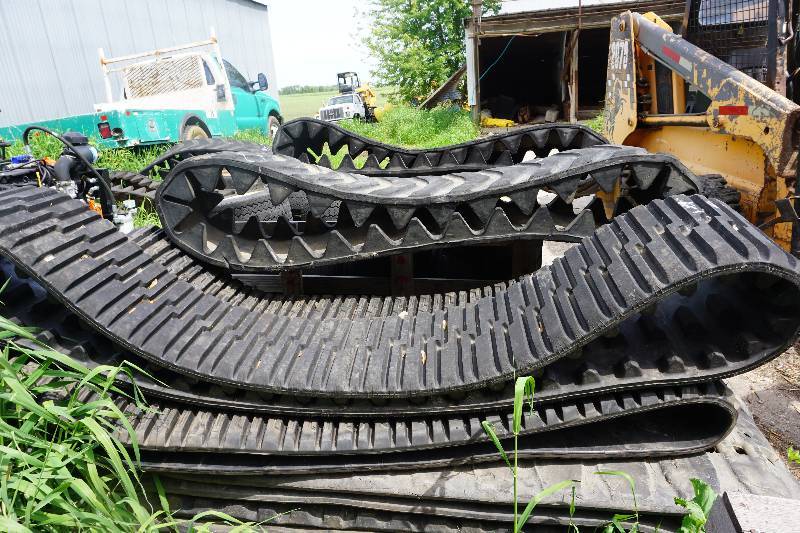 lot 42 image: Single Skid Loader Track Fitting ASV Brand Model SR70