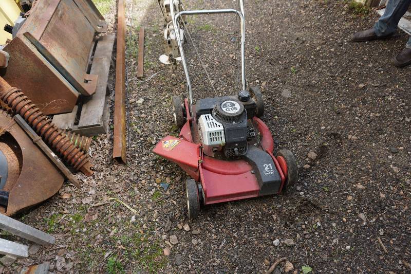 lot 75 image: Toro GTS 21 Power Drive Lawn Mower