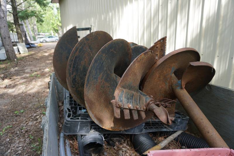lot 62 image: Cat Brand 24 Auger Bit With Hex Shaft