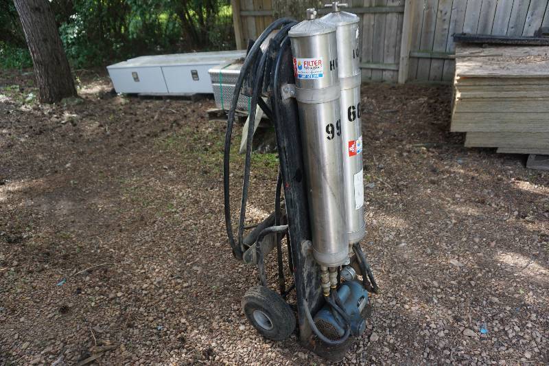 lot 60 image: Filter Technologies Hydraulic Oil Changing Machine