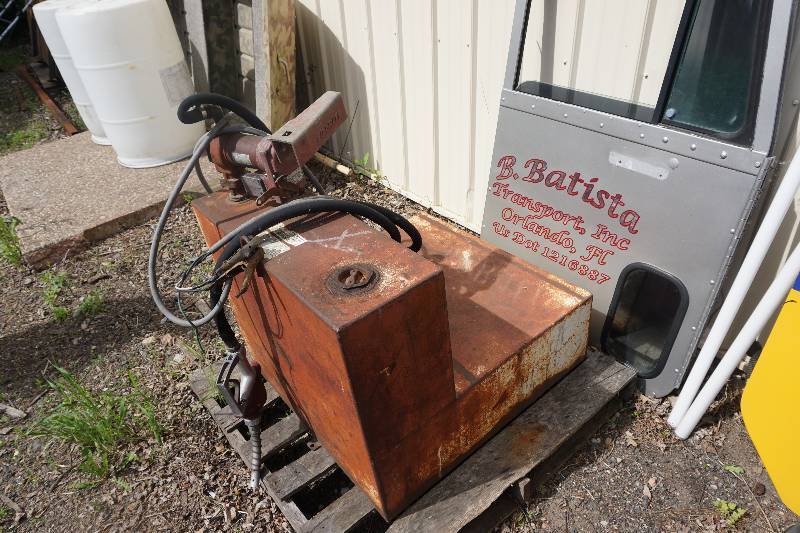lot 58 image: Tutthill Brand Electric Fuel Transfer Pump and Tank